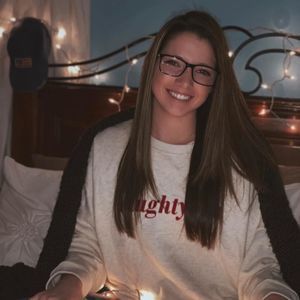 Meet your Posher, Abigail